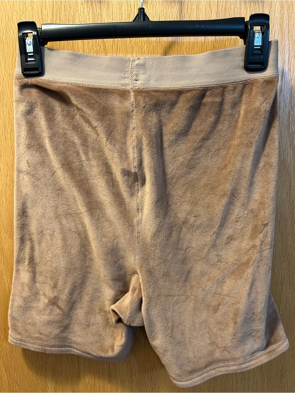 Skim’s velour lounge shorts